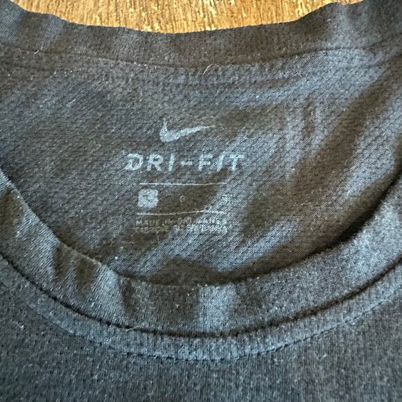 Men’s Nike Sports Tank Top & Sweatpant Joggers 2-Piece Set, L (Tank) M (Pants) - Picture 5 of 16